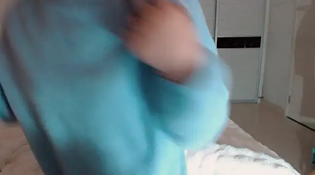 -Lucky Girl online show from 03-06-25, 12:43