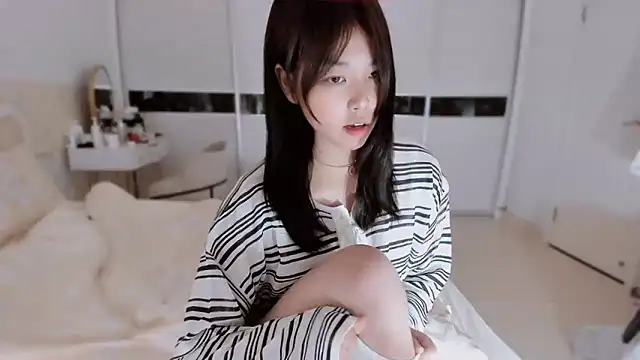 -Lucky Girl online show from 09-13-25, 02:06