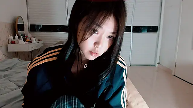 -Lucky Girl online show from 09-30-25, 01:16