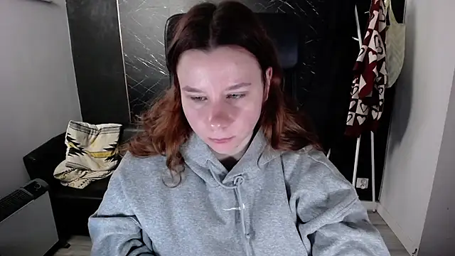 littleviki7 online show from 11-25-25, 07:41