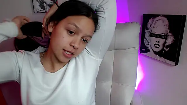 SamanthaRoldaan online show from 03-17-25, 08:30