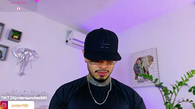 JordanSmiith  online show from 03-17-26, 08:45