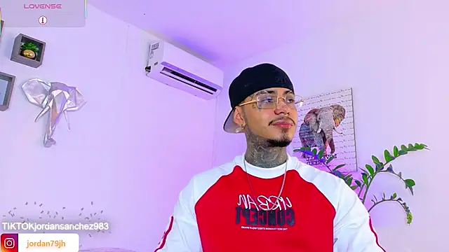 JordanSmiith  online show from 05-16-26, 09:13