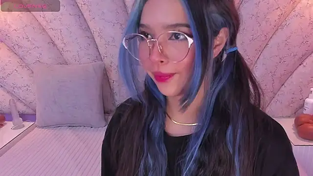 chloe watson  online show from 02-11-25, 11:54