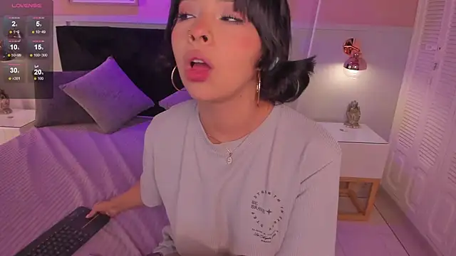 chloe watson  online show from 04-16-26, 07:25