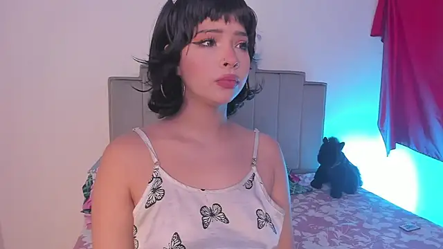 Snapshot of chloe_watson_ chatting on 07-23-26, 02:48 chloe watson online show from 07-23-26, 02:48