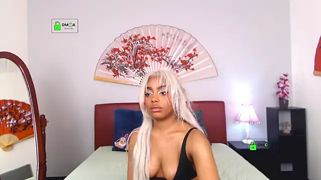 Snapshot of RobynKnight chatting on 02-03-26, 02:10 RobynKnight online show from 02-03-26, 02:10