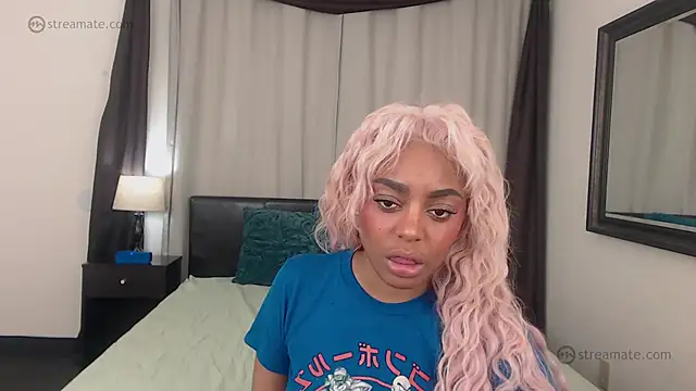 Snapshot of RobynKnight chatting on 02-13-26, 07:15 RobynKnight online show from 02-13-26, 07:15