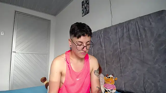 linda 33 online show from 04-17-26, 07:39