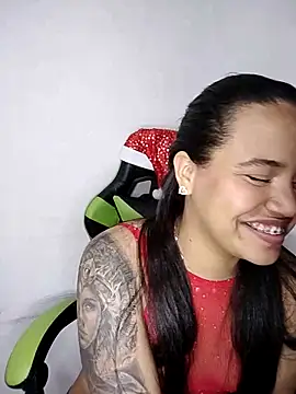 leila 22 online show from 01-04-25, 12:05