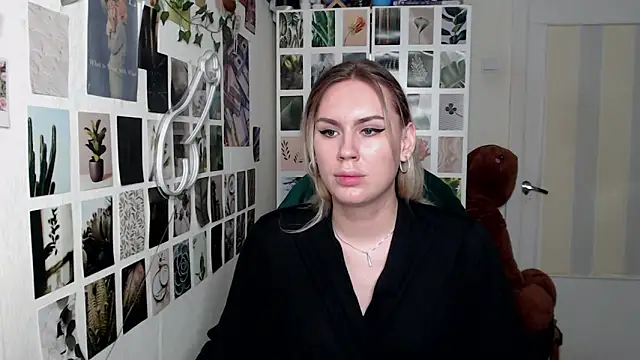 CapriScorpion online show from 10-04-25, 10:13