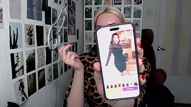 CapriScorpion online show from 10-28-25, 01:58