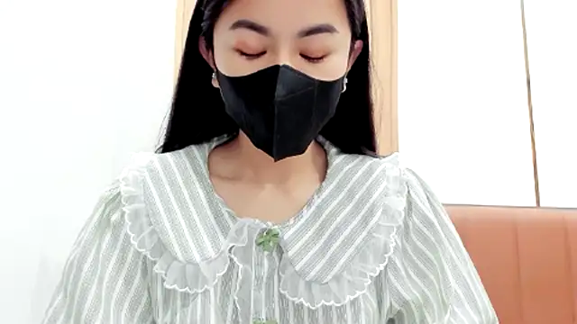 Lita-Julia online show from 02-17-25, 09:13