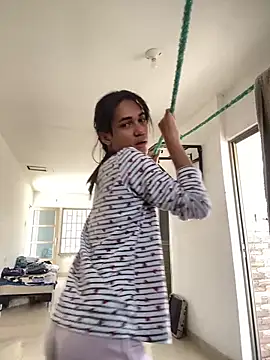 KatrinaQueen1 online show from 03-27-26, 04:29