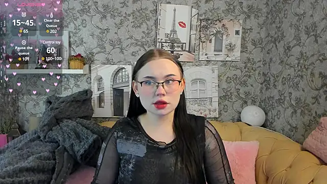 Tina Walker online show from 03-06-25, 01:14
