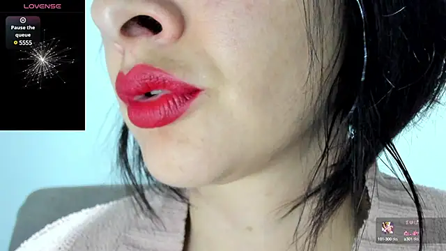 queen fetish online show from 02-14-25, 10:17