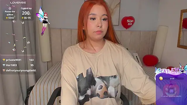 Snapshot of Atenea_cuteee chatting on 02-18-25, 05:20 Atenea cuteee online show from 02-18-25, 05:20