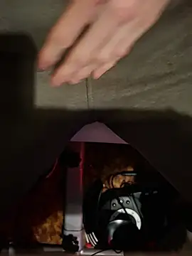 FreezingTie850 online show from 04-07-26, 07:36