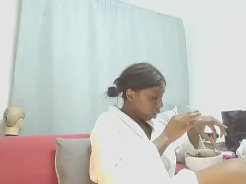 Snapshot of Sexxybella27 chatting on 05-12-26, 08:28 Sexxybella27 online show from 05-12-26, 08:28