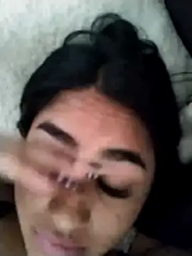 Charlotte cutee18 online show from 10-28-25, 05:15