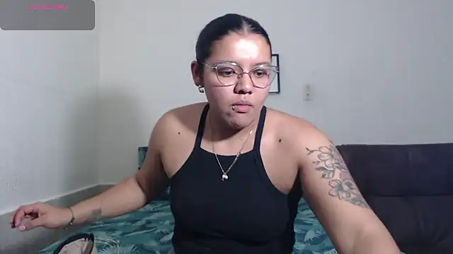 agata 22 online show from 04-30-26, 12:06