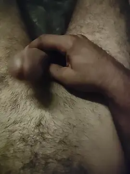 Snapshot of NilsonDick chatting on 06-10-26, 04:39 NilsonDick online show from 06-10-26, 04:39