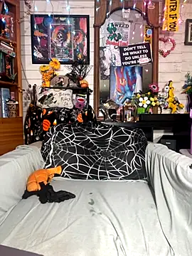 TrenaAnne online show from 10-20-25, 02:50