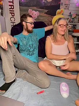 TrenaAnne online show from 04-11-26, 07:29