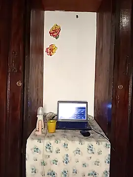 The-Peach-Flexer online show from 11-15-25, 09:21