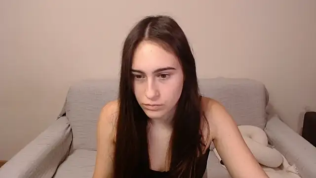 Snapshot of AliceKolltt chatting on 12-28-24, 03:26 AliceKolltt online show from 12-28-24, 03:26