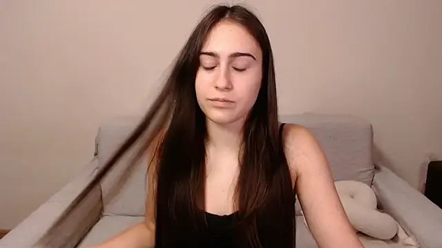 Snapshot of AliceKolltt chatting on 12-28-24, 09:08 AliceKolltt online show from 12-28-24, 09:08