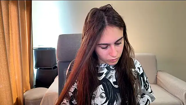 Snapshot of AliceKolltt chatting on 09-26-25, 07:45 AliceKolltt online show from 09-26-25, 07:45