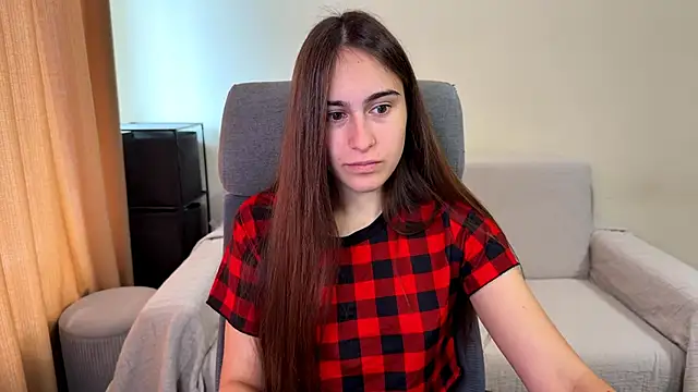 Snapshot of AliceKolltt chatting on 10-01-25, 08:31 AliceKolltt online show from 10-01-25, 08:31