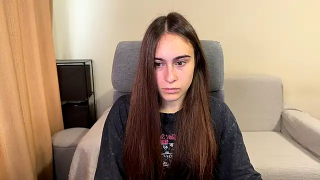 Snapshot of AliceKolltt chatting on 10-09-25, 09:29 AliceKolltt online show from 10-09-25, 09:29