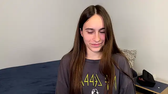 AliceKolltt online show from 04-21-26, 02:51