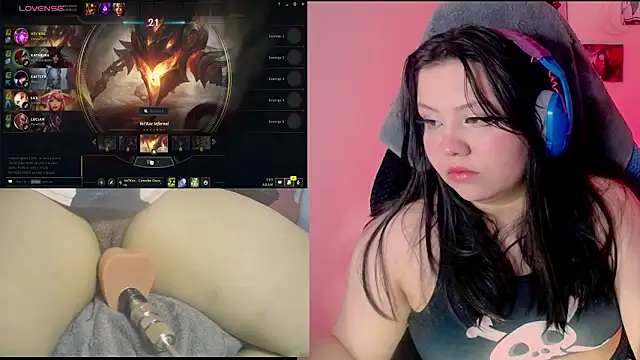 crystal7u7 online show from 01-17-25, 03:34