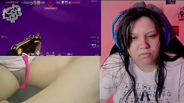 crystal7u7 online show from 01-21-25, 04:21