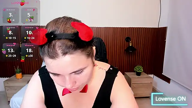 Aabby lee online show from 10-18-25, 06:52