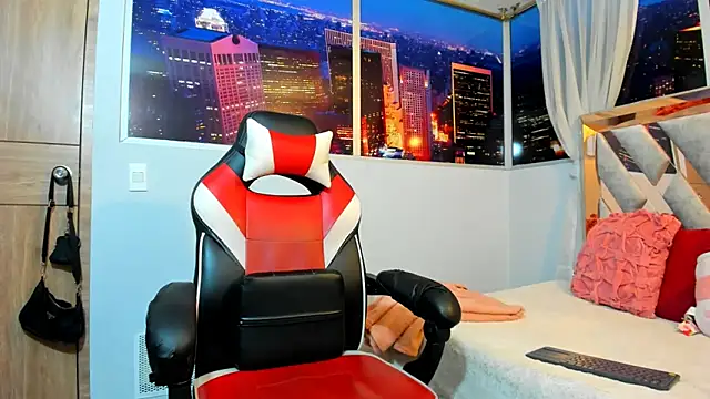 Kendall Sophy online show from 03-11-25, 08:20