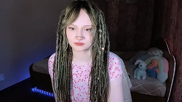 Snapshot of MariaMango chatting on 07-05-26, 01:01 MariaMango online show from 07-05-26, 01:01