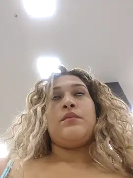 Sara smiiith211 online show from 02-12-25, 11:30