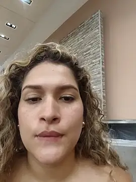 Sara smiiith211 online show from 02-16-25, 06:54