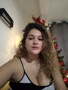 Sara smiiith211 online show from 12-05-25, 09:18