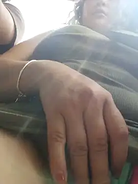 Sara smiiith211 online show from 02-09-26, 04:00