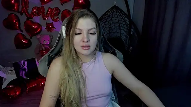 lily williamss online show from 02-18-25, 03:10