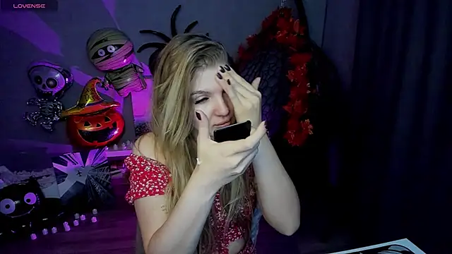 lily williamss online show from 10-18-25, 12:24