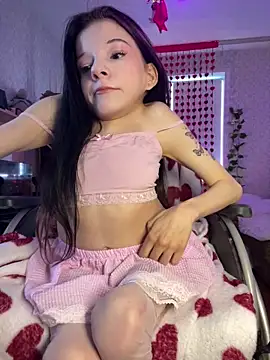 MiniSophiaa online show from 03-17-25, 07:57