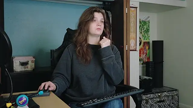 TreeJeanne online show from 09-08-25, 03:22