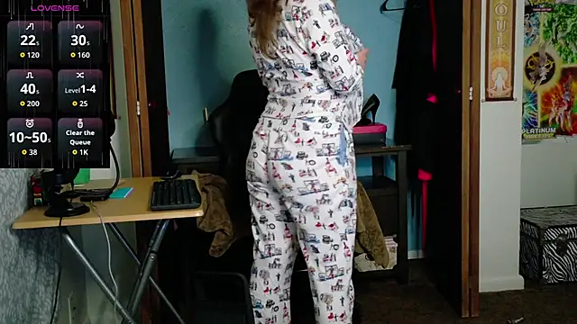 TreeJeanne online show from 10-11-25, 04:22