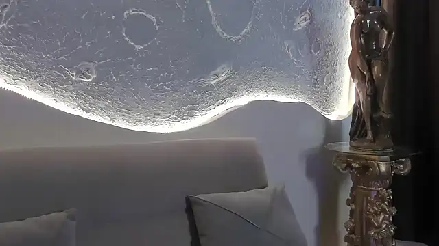  Emma Valka online show from 10-04-25, 08:51